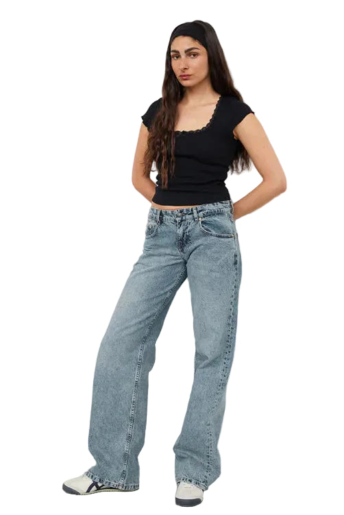 Damskie jeansy z szeroką nogawką o pełnej długości